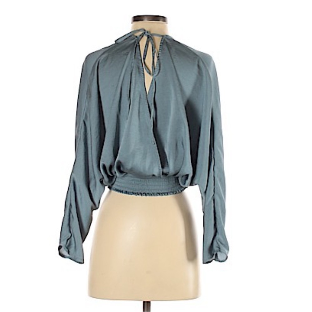 Express Blouse - Picture 2 of 2